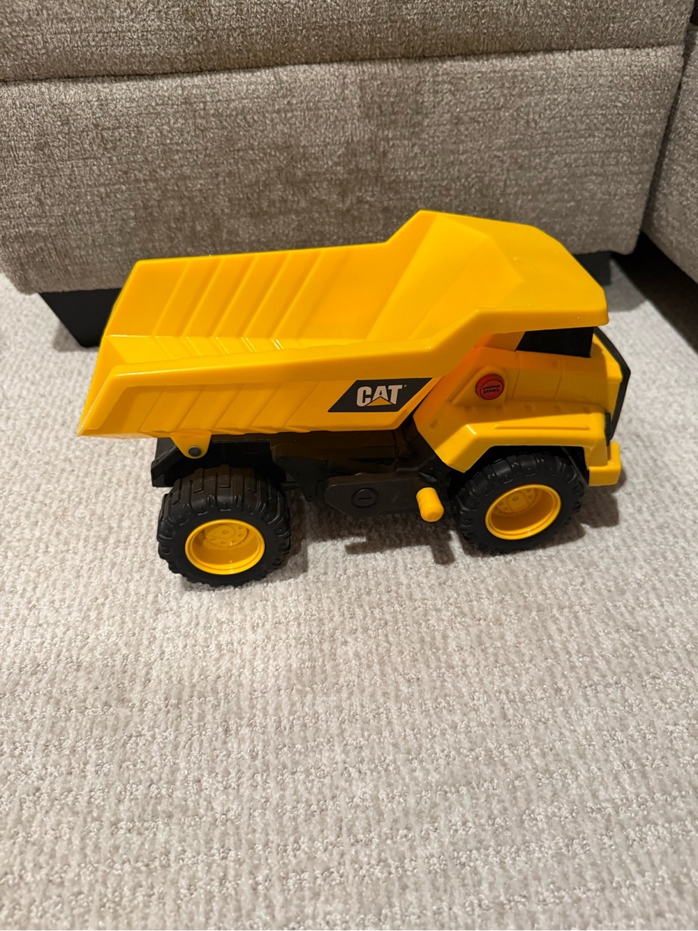 CAT Yellow Power Haulers Dump Truck Toy for Kids - Durable Construction Vehicle